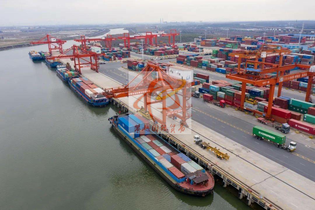 Importing rubber raw materials from China_ Shenzhen Yantian Port customs clearance services